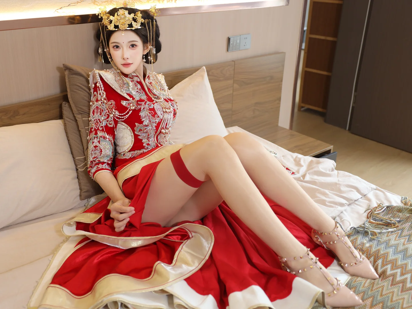 梨霜儿 - No.004 新娘红装 [113P-2.3GB] tg@simisebaisi 【丝足阁】047.webp